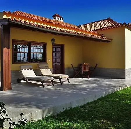 Pilar Villa