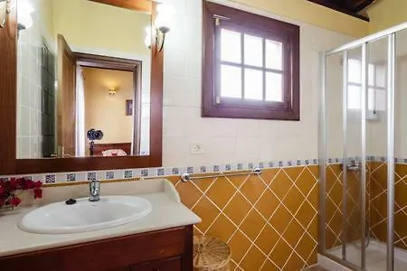 Pilar Villa Tazacorte